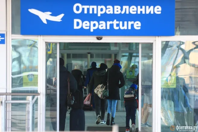 Петербуржцы вылетели в Дубай после 34 часов ожидания