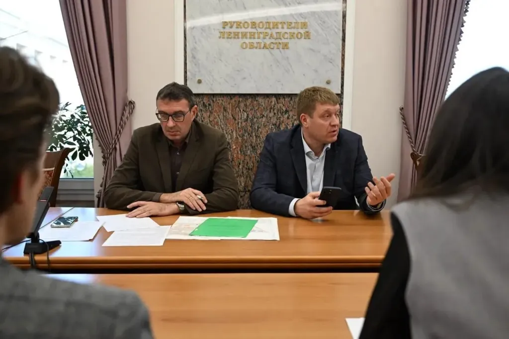 Власти Ленобласти обсудили с жителями Ковалево развитие квартала